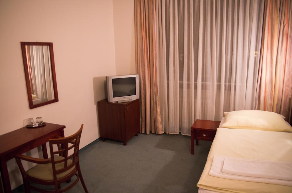 Hotel Bothe Považská Bystrica Стая снимка