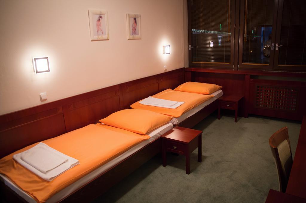 Hotel Bothe Považská Bystrica Екстериор снимка