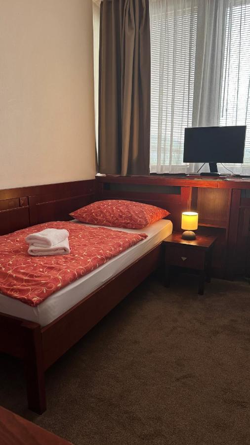 Hotel Bothe Považská Bystrica Екстериор снимка