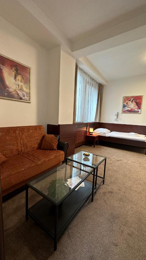 Hotel Bothe Považská Bystrica Екстериор снимка