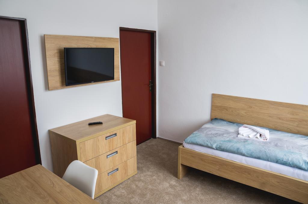 Hotel Bothe Považská Bystrica Екстериор снимка